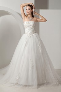 Lovely Strapless Chapel Train Tulle Appliques Wedding Dress