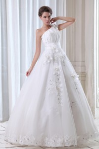 Roamntic One Shoulder Floor-length Tulle Beading And Appliques Wedding Dress