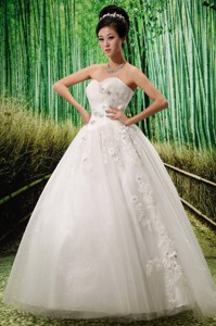 Gorgeous Sweetheart Embroidery With Beading Wedding Dress For Custom Made