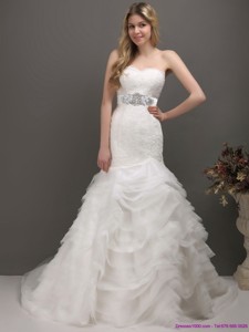 Fashionable Sweetheart Wedding Dress With Lace And Appliques