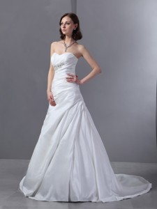 Sophisticated Sweetheart Appliques And Ruching Wedding Dress
