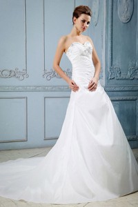 Custom Made Wedding Dress With Sweetheart and Appliques With Beading Court Train 
