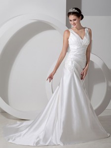 Sweet Column V-neck Court Train Satin Ruch and Appliques Wedding Dress 