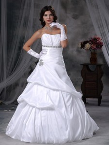 Beautiful Strapless Floor-length Taffeta Beading Wedding Dress