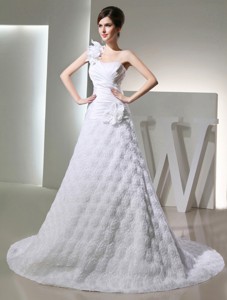 Popular Princses One Shoulder Ruching Fabric With Rolling Flower Wedding Dress 