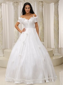 Ball Gown and Off The Shoulder Wedding Dress Appliques Customize For Church 