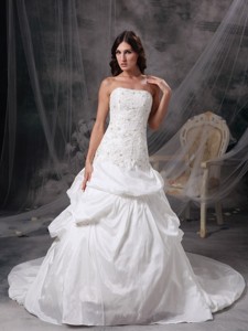 White Strapless Court Traintaffeta Appliques And Lace Wedding Dress
