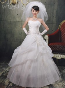 Sweetheart Applqiues Decorate Wholesale Wedding Dress With Organza In Bad Wildbad German
