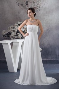 Simple Style Pure Brush Train Ruched Wedding Dress In White