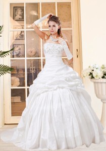 Exquisite Ball Gown Wedding Dress With Beading