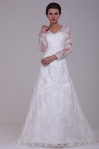 V-neck Lace Up Lace Appliques Court Train Wedding Dress With 34 Sleeveles