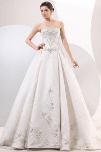 Strapless Embroidery And Beading Wedding Dress With Chapel Train