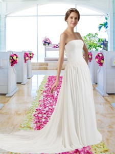 Best Strapless Ruched Beach Bridal Dress With Appliques