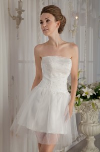 Sweet Princess Strapless Mini-length Organza Beading Wedding Dress