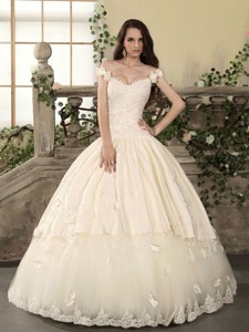 The Super Hot Off The Shoulder Lace Wedding Dress With Floor Length