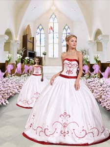 Pretty Embroidery White And Wine Red Princesita Dress