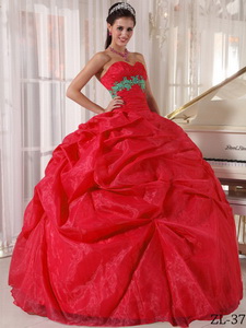 Red Ball Gown Sweetheart Floor-length Organza Appliques Quinceanera Dress
