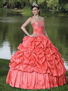 Red For Clearance Quinceanera Dress With Strapless Beaded Decorate Taffeta