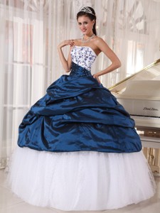 Beautiful Ball Gown Strapless Floor-length Taffeta and Tulle Embroidery Quinceanera Dress