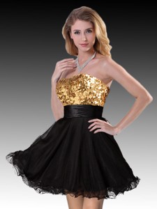 Beautiful Strapless Gold Sequined Dama Dress in Black