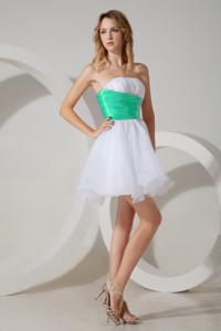 Romantic Belted And Beaded Dama Dress In Mini Length