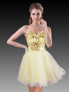 Pretty Sweetheart Champagne Short Dama Dress with Sequins