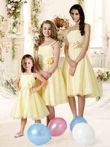 Affordable Knee Length Tulle Dama Dress With Handle Made Flower And Sashes