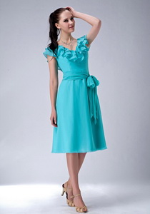 Popular Turquiose Blue Empire V-neck Quinceanera Court Dress Chiffon Sash Tea-length