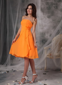Sweet Orange Strapless Short Dama Dress Chiffon Handle Flowers Knee-length