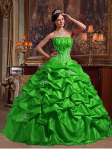 Green Ball Gown Strapless Floor-length Appliques Taffeta Quinceanera Dress