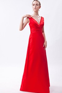 Red Column V-neck Floor-length Taffeta Ruch Dama Dress