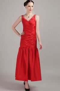 Red Column / Sheath V-neck Tea-length Taffeta Dama Dress