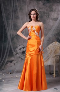 Customize Orange Column Sweetheart Evening Dress Taffeta Appliques and Ruch Floor-length