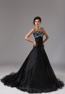 Sweetheart Black Organza Evening Dress With Brush Train Beaded Decorate