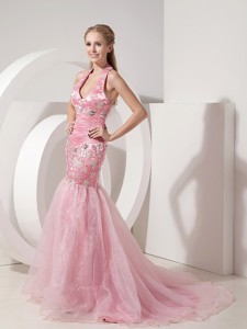 Fashionable Baby Pink Evening Dress Mermaid Halter Organza and Taffeta Beading and Appliques Brush T