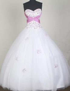 Elegant Ball Gown Sweetheart Neck Floor-length White Quinceanera Dress