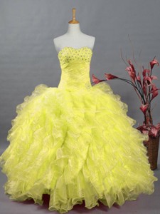 Elegant Sweetheart Quinceanera Dress With Beading And Ruffles