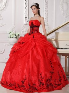 Red and Black Ball Gown Strapless Floor-length Organza Appliques Quinceanera Dress