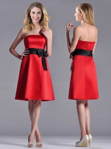 Exclusive Empire Satin Knee Length Bridesmaid Dress With Black Bowknot