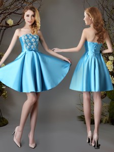 Hot Sale Strapless Appliques and Bowknot Short Dama Dress in Baby Blue