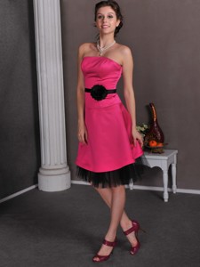 Beautiful Hot Pink Empire Strapless Hand Made Flowers Mother Of The Bride Dress Knee-length Satin an