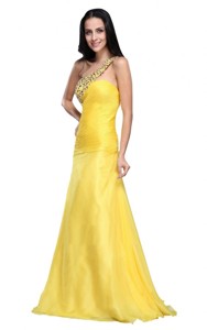 Column One Shoulder Light Yellow Beading Ruching Chiffon Evening Dress