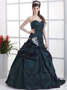 Custom Made Navy Blue Sweetheart Appliques and Pick-ups Quinceanera Dress With Brush Train