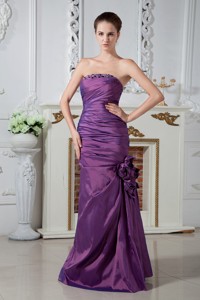 Eggplant Purple Column Strapless Ruch And Beading Evening Gown Floor-length Chiffon