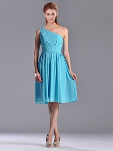 Discount Chiffon Baby Blue Knee Length Bridesmaid Dress With One Shoulder