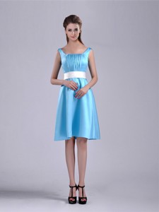 Simple Belted And Ruched Aqua Blue Bridesmaid Dress In Knee Length