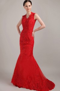 Wonderful Red Mermaid V-neck Brush Lace Evening Dress