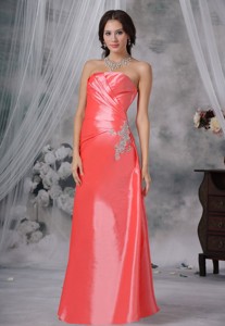 Pella Iowa Appliques Watermelon Red Floor-length Strapless Ruched Decorate Bust Prom / Evening Dress