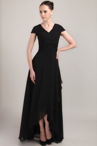 Black Column / Sheath V-neck Short Sleeves Floor-length Chiffon Beading and Ruch Mother of the Bride