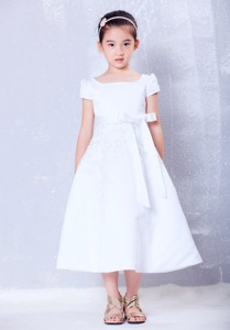 White Scoop Tea-length Taffeta Beading And Bow Flower Girl Dress